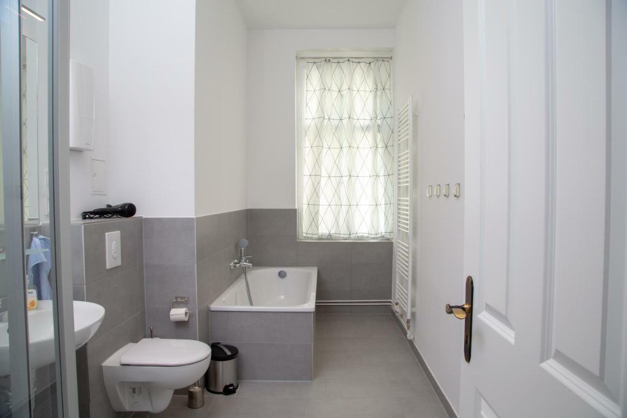 Apartament Pandoras *